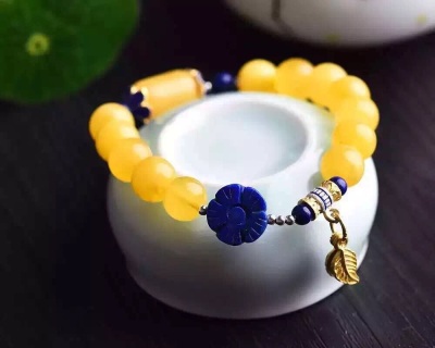 银镀金镶蜜蜡玉吊坠 女款